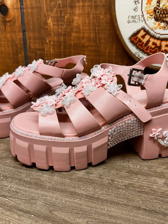 Madden Girl Shoes - Madden Girl Women's Galaxy Heeled Sandal Size 8 Platform Pink Flowers Y2K 90s
